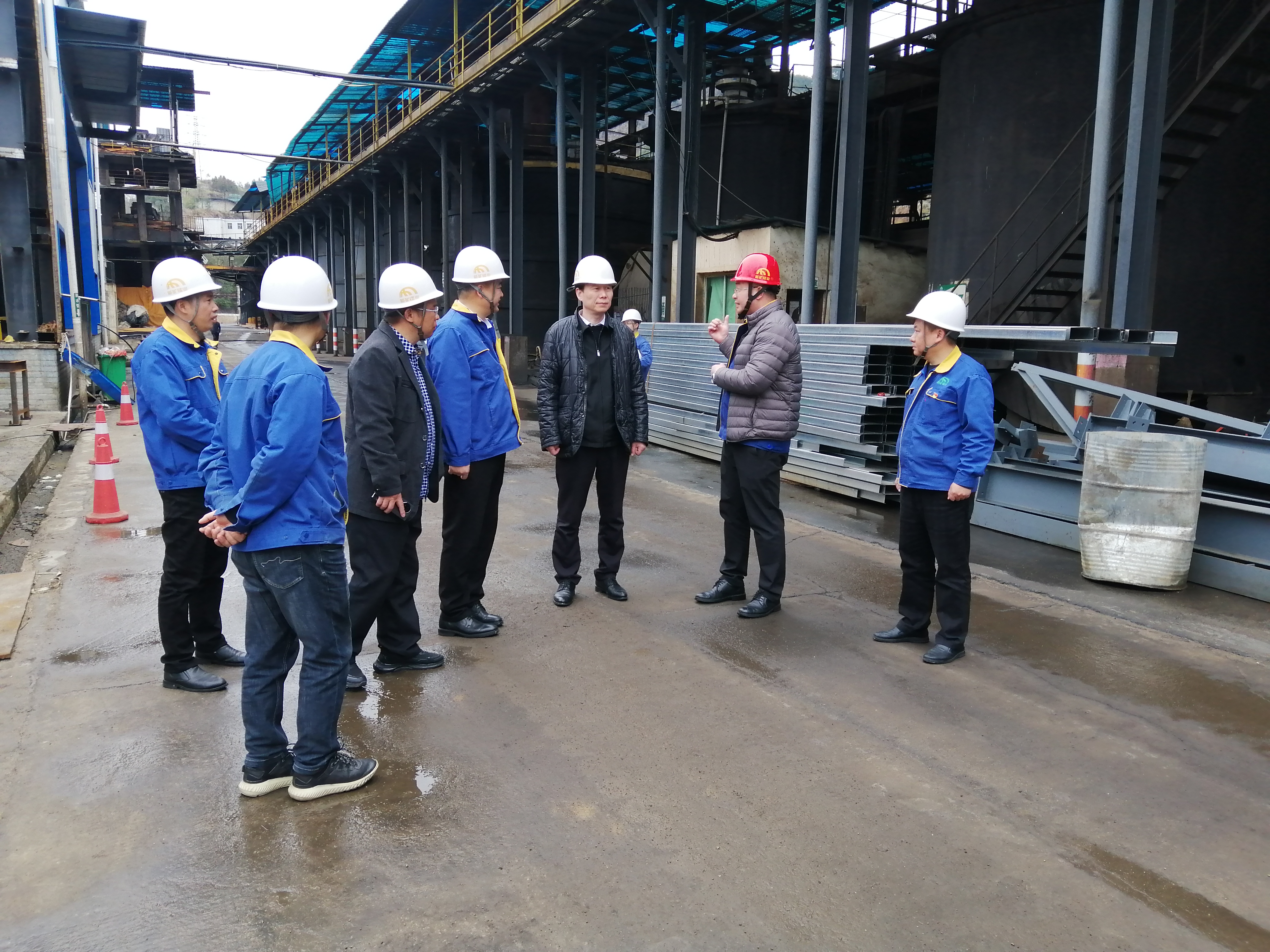 集團黨委副書記、副董事長、總經理石顯銀一行到能礦錳業調研減虧止損三年行動方案推進情況