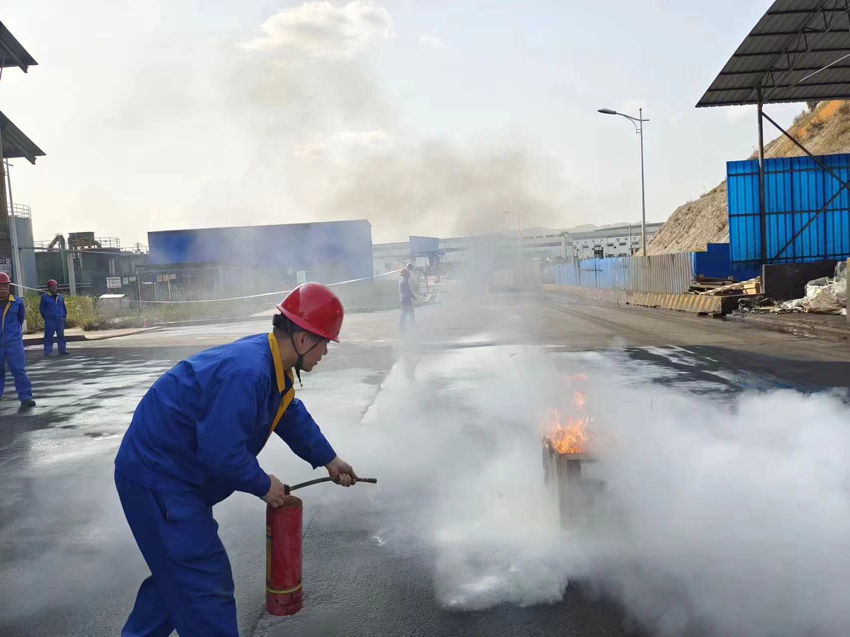 能礦錳業開展火災突發事故專項應急演練