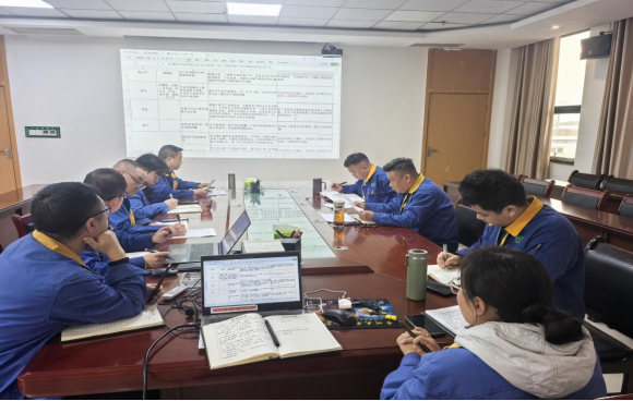 聚焦職工關切  凝聚發展合力 ——能礦錳業召開落實職代會提案與辦實事專題會